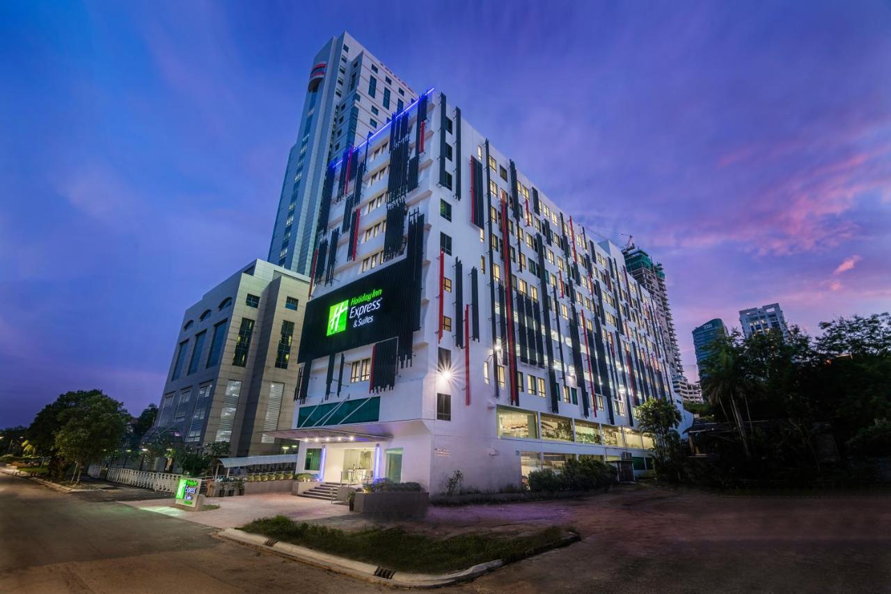 Holiday Inn Express & Suites Johor Bahru By Ihg Екстер'єр фото