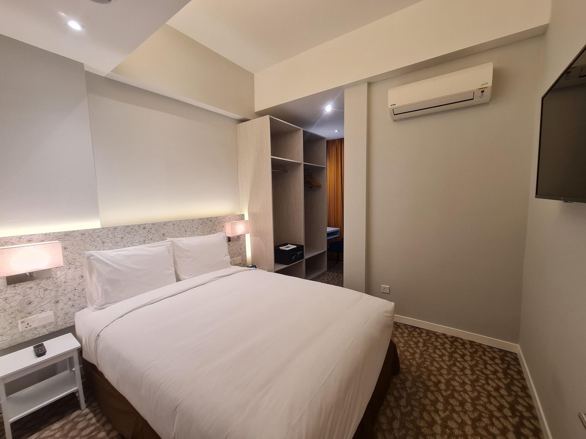 Holiday Inn Express & Suites Johor Bahru By Ihg Екстер'єр фото